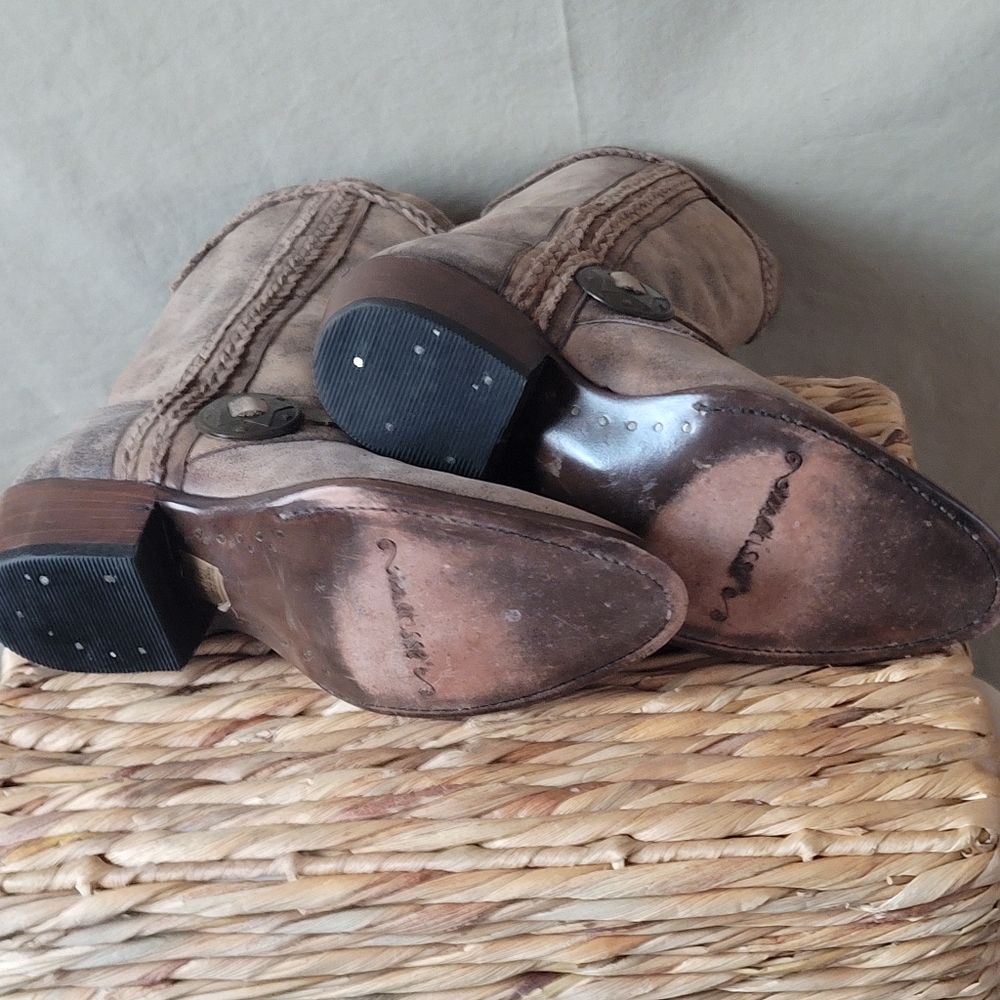Matisse Brown Heeled Boots - Picture 5 of 7